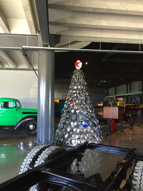 Hubcap Christmas Tree.

